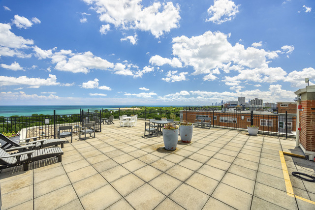 4970 N Marine Drive - Photo 4