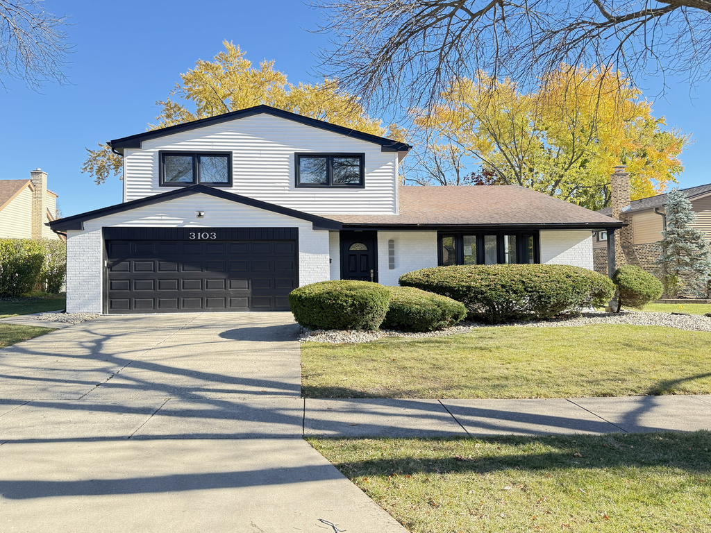 3103 N Wilshire Lane - Photo 0