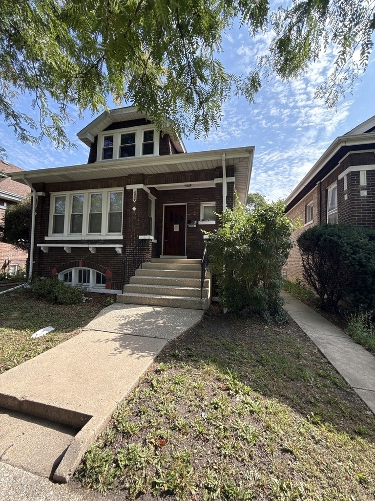 1231 Ridgeland Avenue - Photo 0