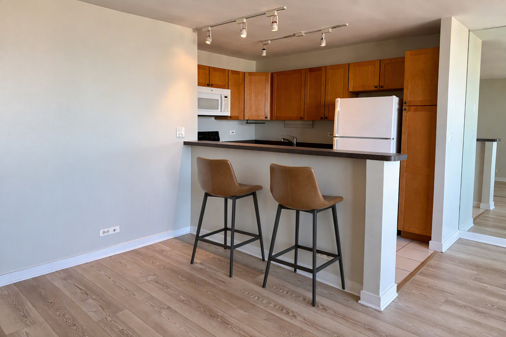 655 W Irving Park Road - Photo 3