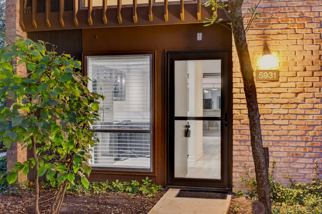 5931 Meadow Drive - Photo 28
