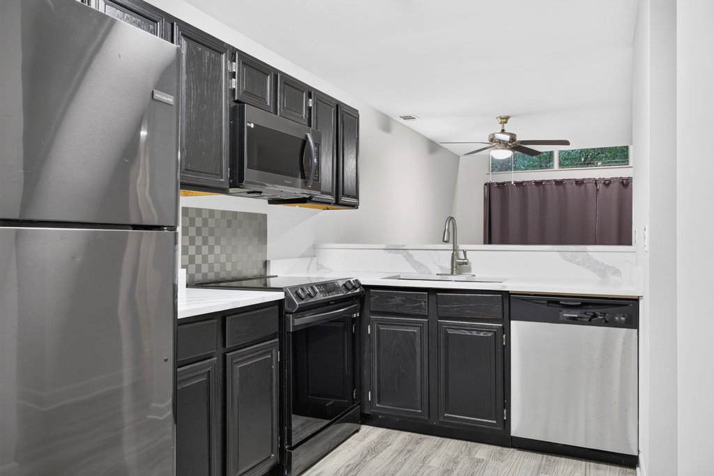 5931 Meadow Drive - Photo 11