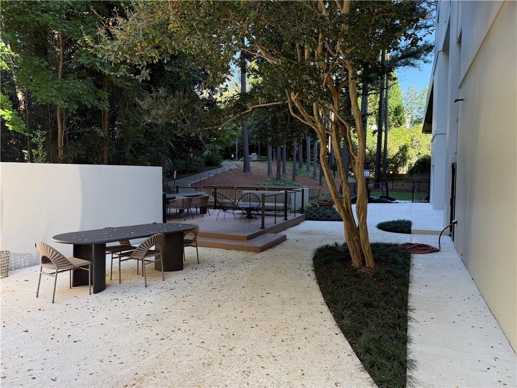 2460 Peachtree Road Nw - Photo 43