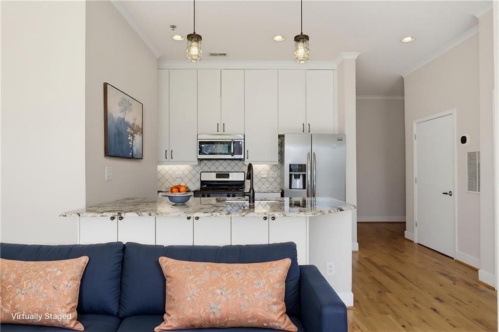 384 Ralph Mcgill Boulevard Ne - Photo 3