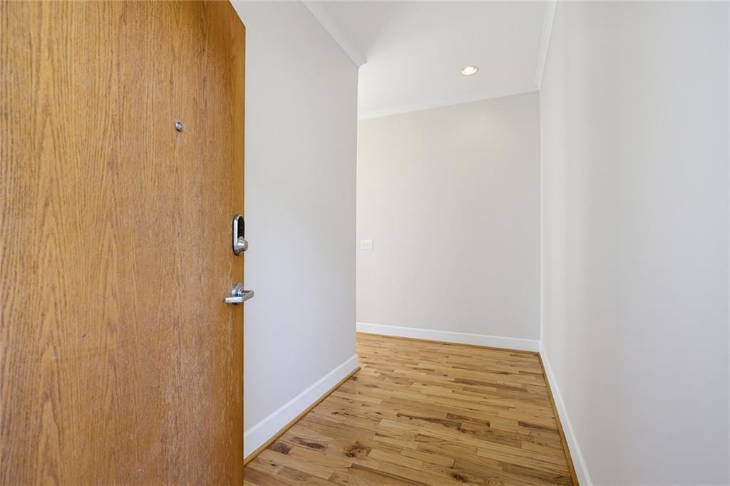384 Ralph Mcgill Boulevard Ne - Photo 2