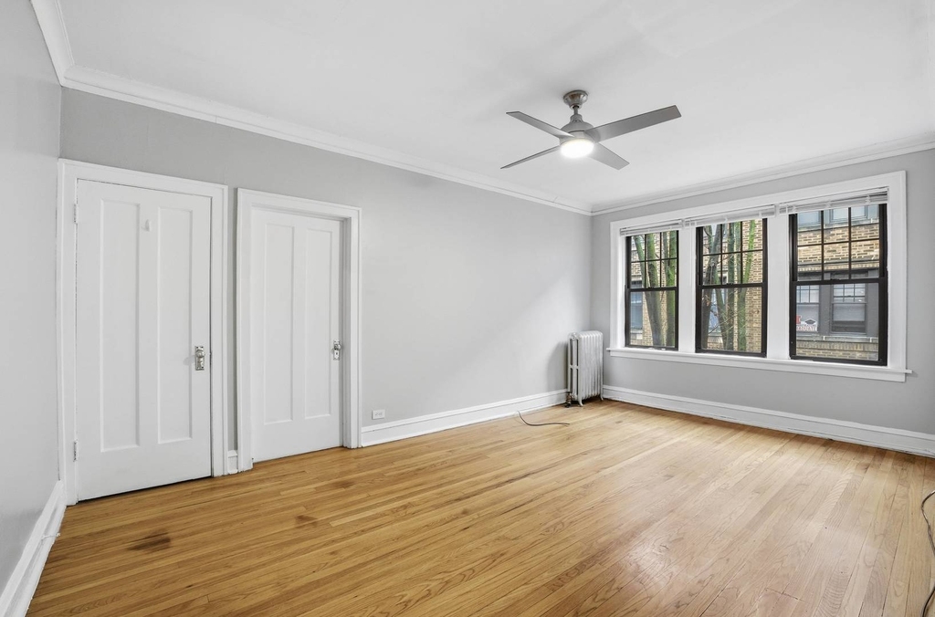 2336 W Addison Street - Photo 8