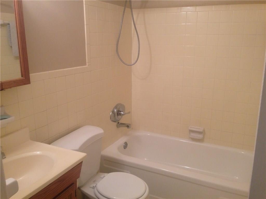1235 Riverside Drive - Photo 11