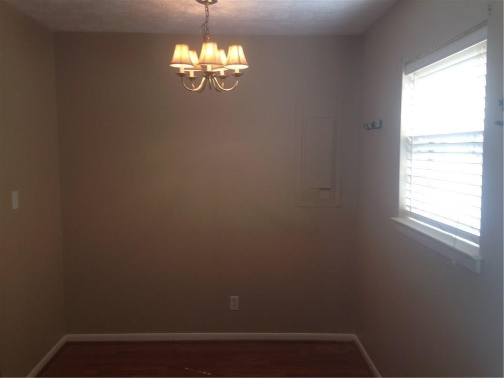 1235 Riverside Drive - Photo 7