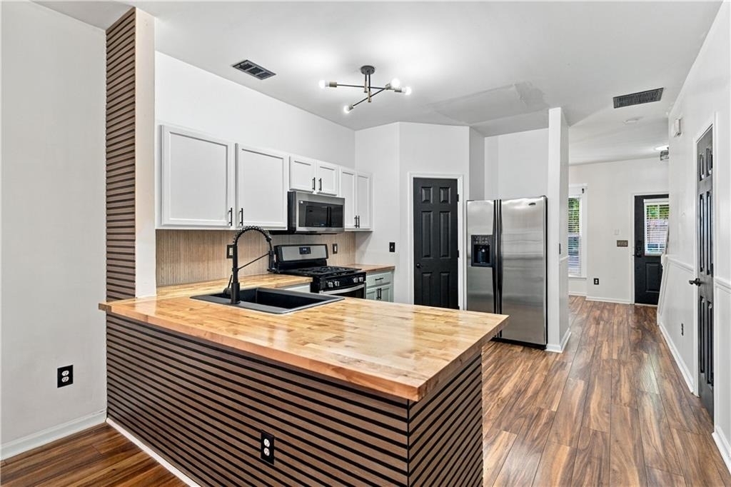 310 Paden Cove Trail - Photo 2