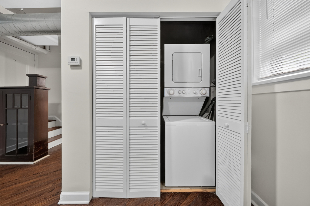 3325 N Lakewood Avenue - Photo 3