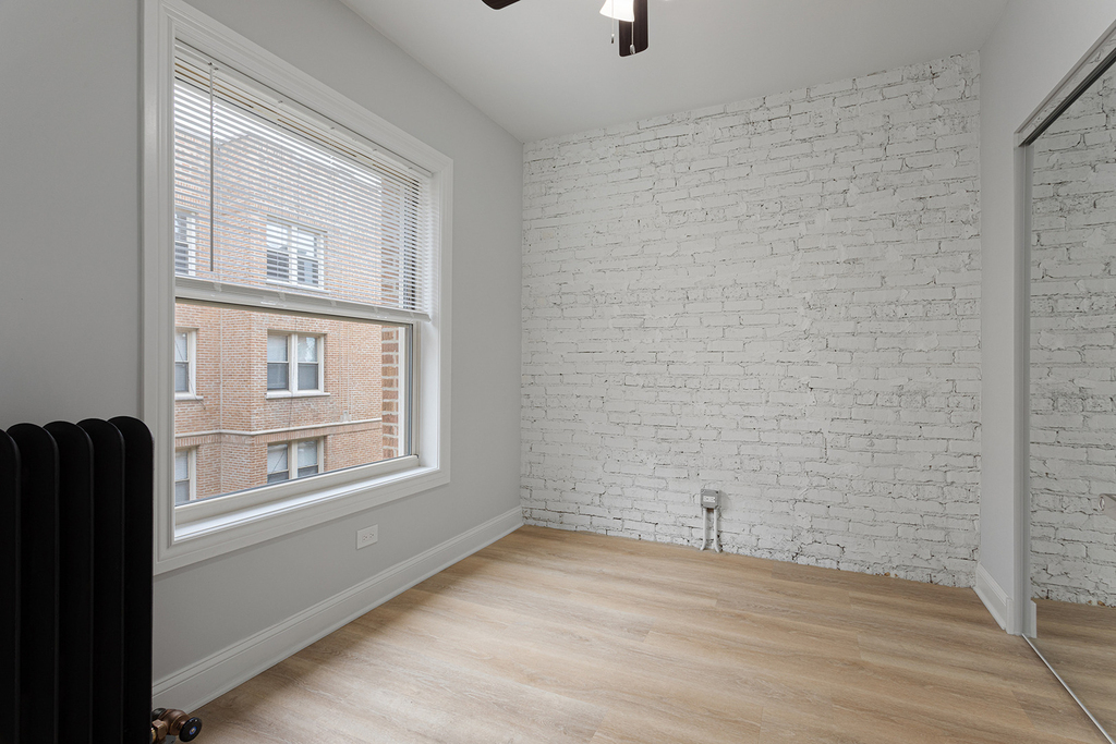 1629 W Chase Avenue - Photo 8