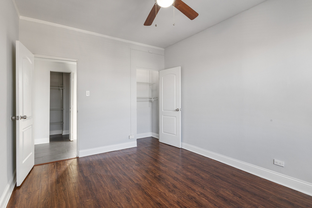 1608 W Sherwin Avenue - Photo 7