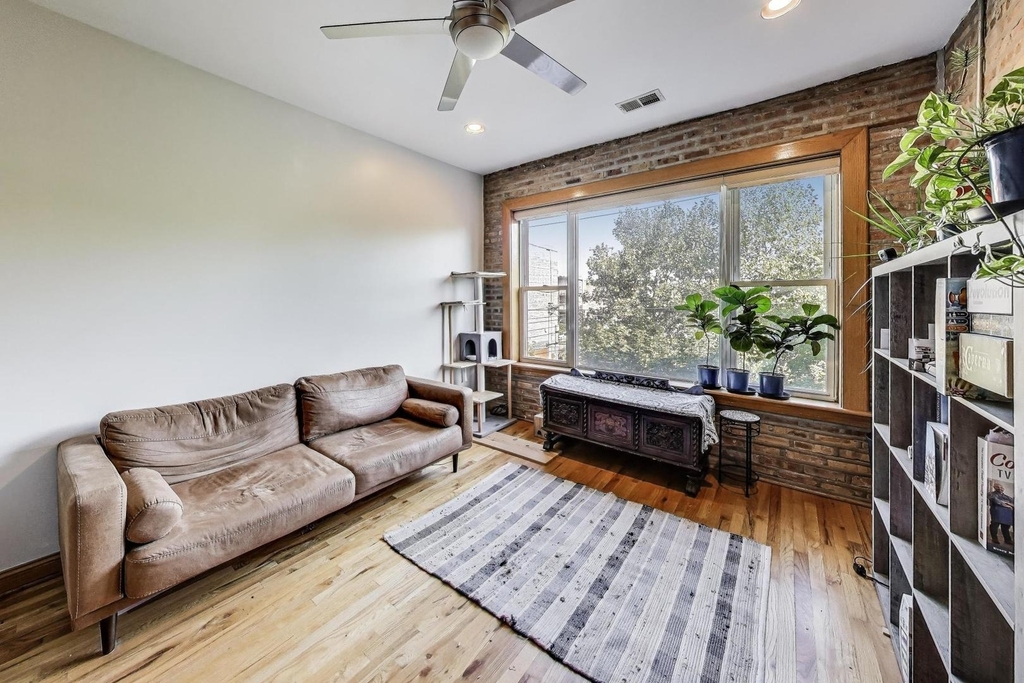 2745 W Lemoyne Street - Photo 6