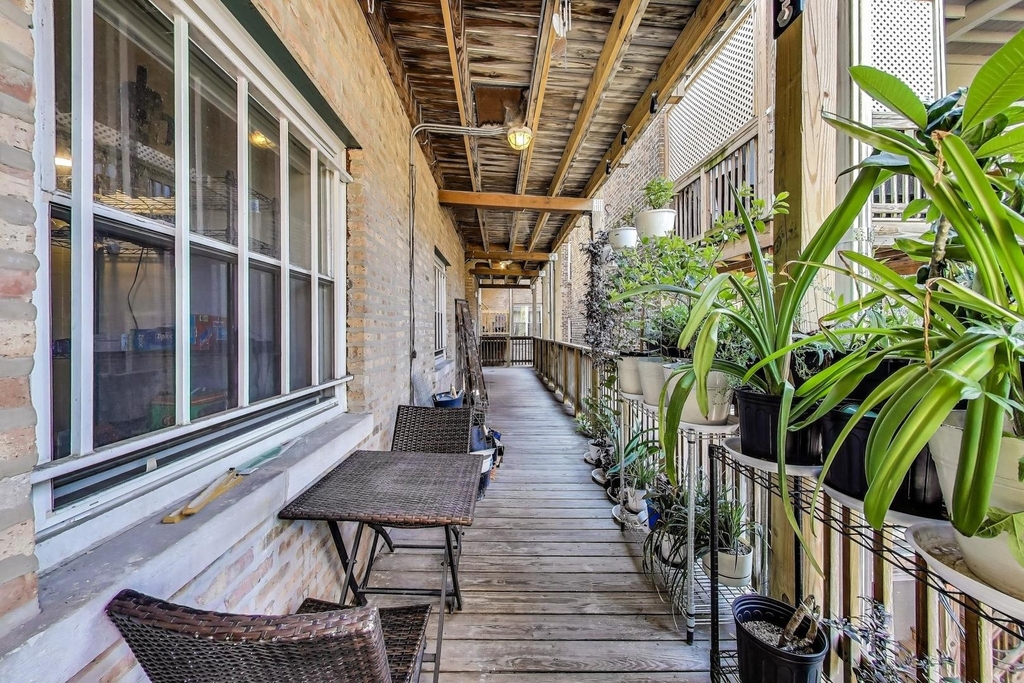 2745 W Lemoyne Street - Photo 16