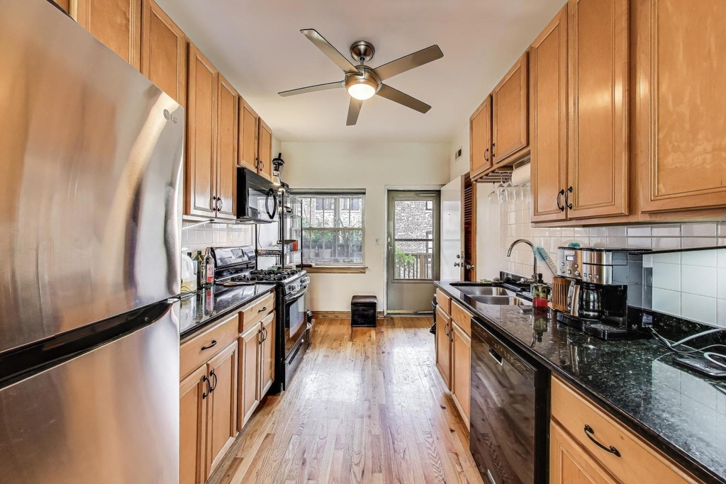 2745 W Lemoyne Street - Photo 8
