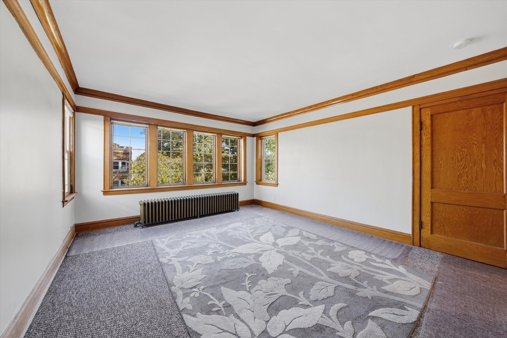 1826 Elmwood Avenue - Photo 4