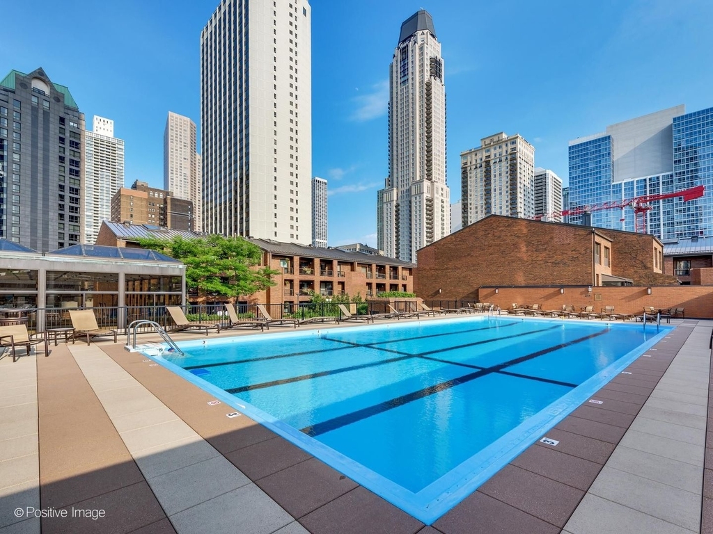 1030 N State Street - Photo 18