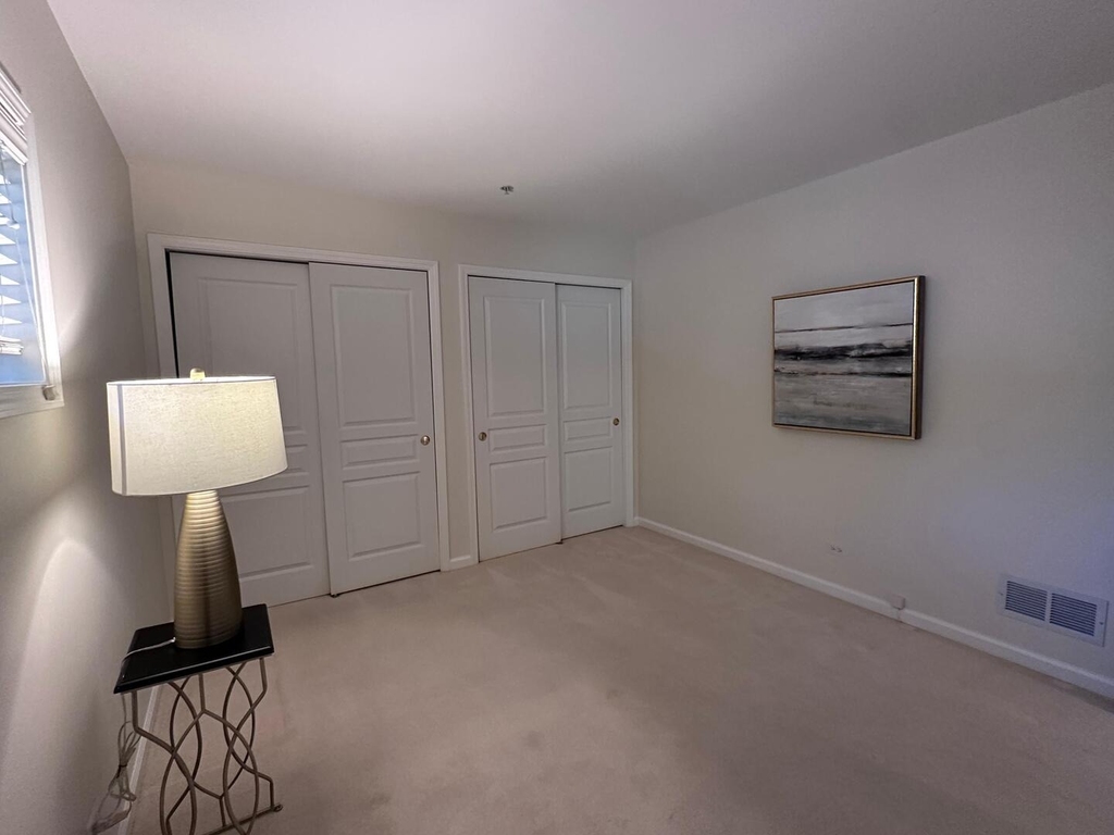 1635 N Milwaukee Avenue - Photo 19