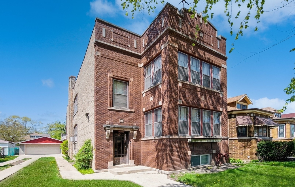 10236 S Sangamon Street - Photo 0