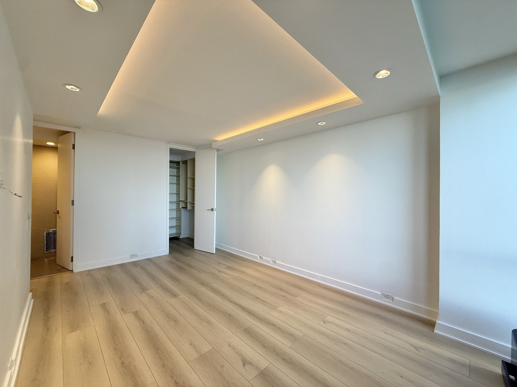 900 N Lake Shore Drive - Photo 7