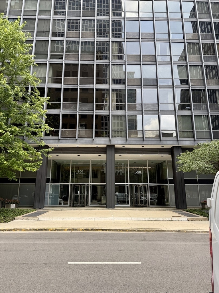 900 N Lake Shore Drive - Photo 0