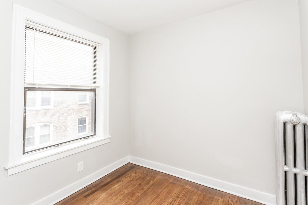 6949 S Paxton Avenue - Photo 7