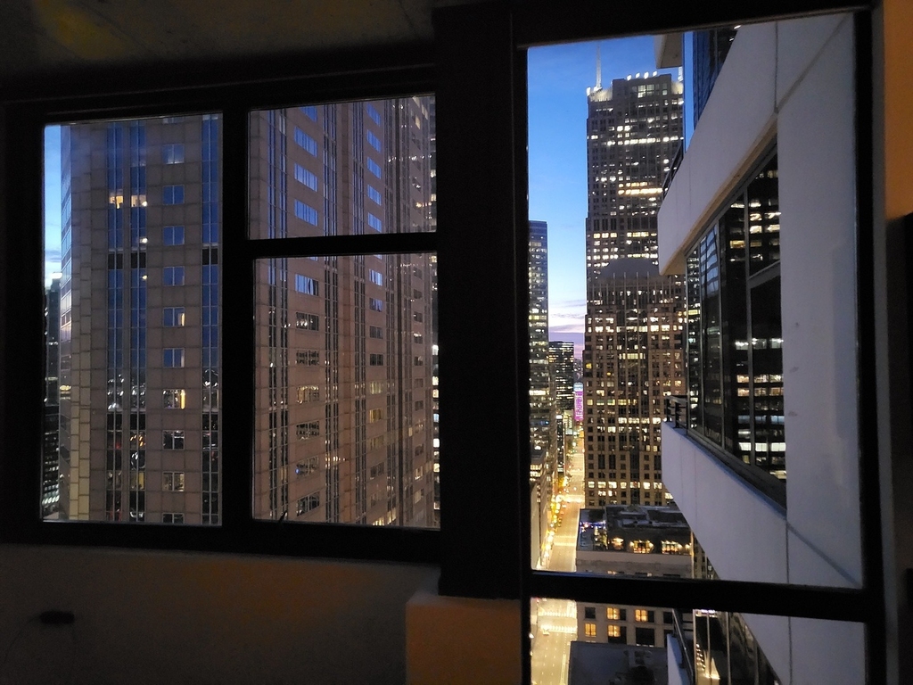 235 W Van Buren Street - Photo 22