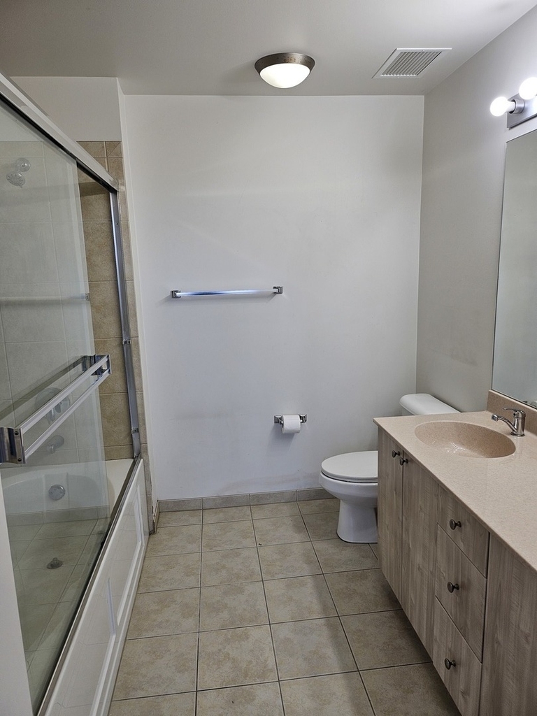 235 W Van Buren Street - Photo 13