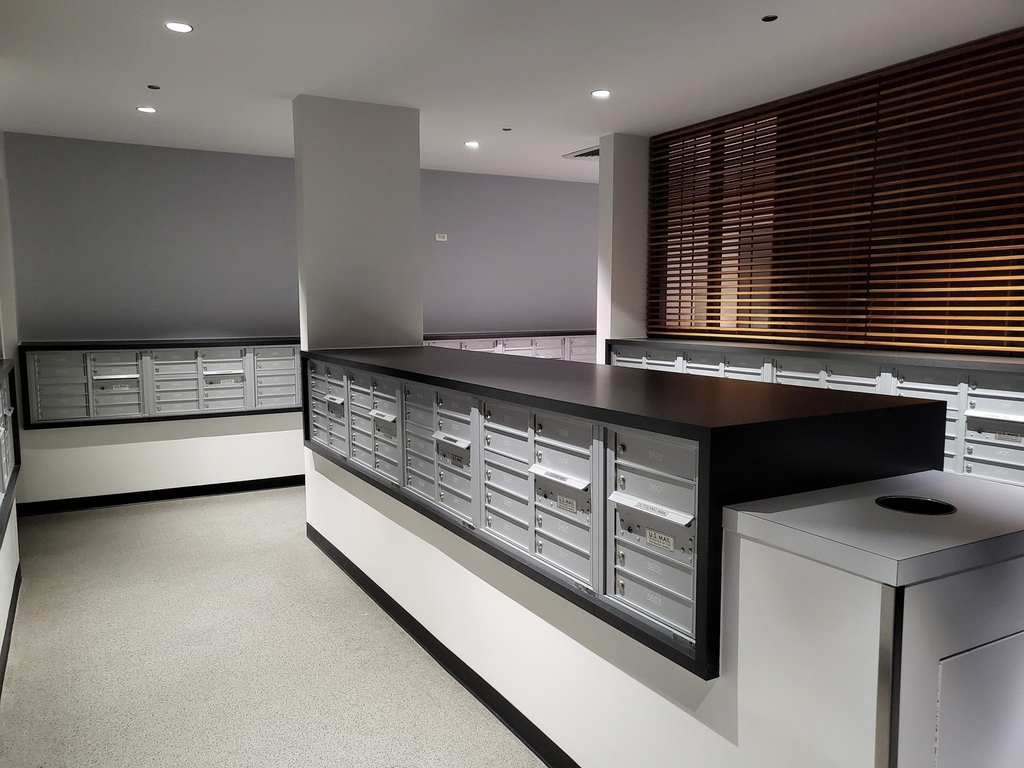 235 W Van Buren Street - Photo 1