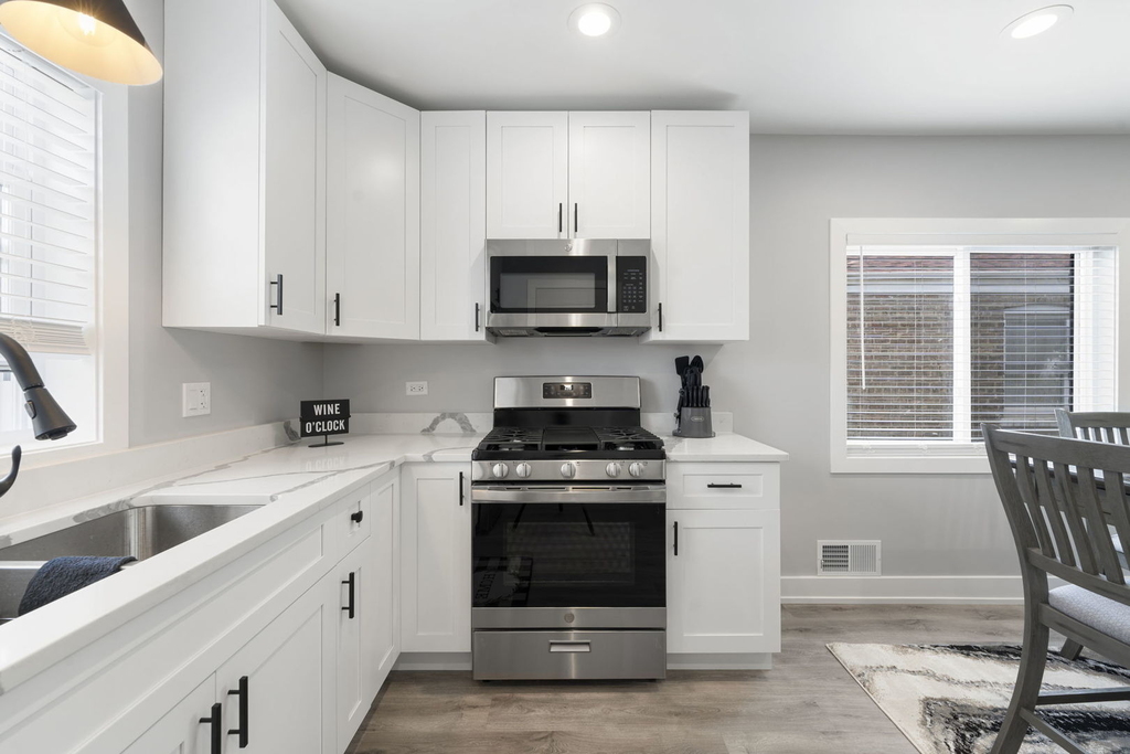 5347 W Gladys Avenue - Photo 5