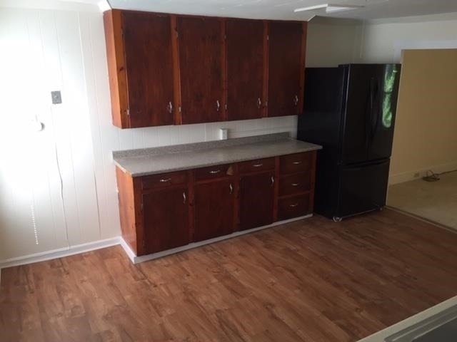 77 Main - Photo 2