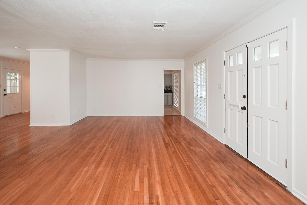 9519 Val Verde Street - Photo 5