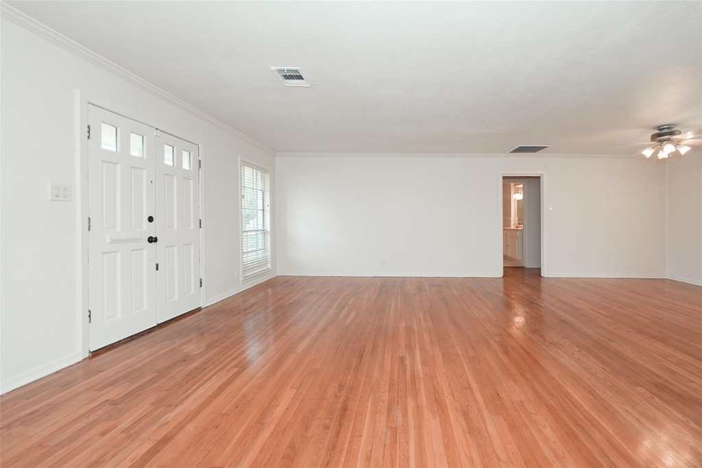 9519 Val Verde Street - Photo 6