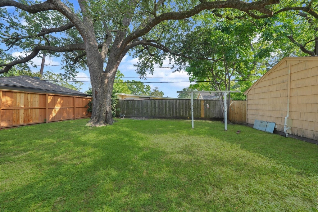 9519 Val Verde Street - Photo 26
