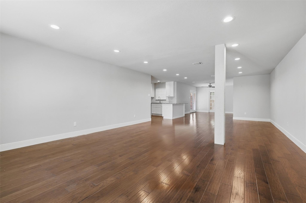 6422 Woodbrook Lane - Photo 2