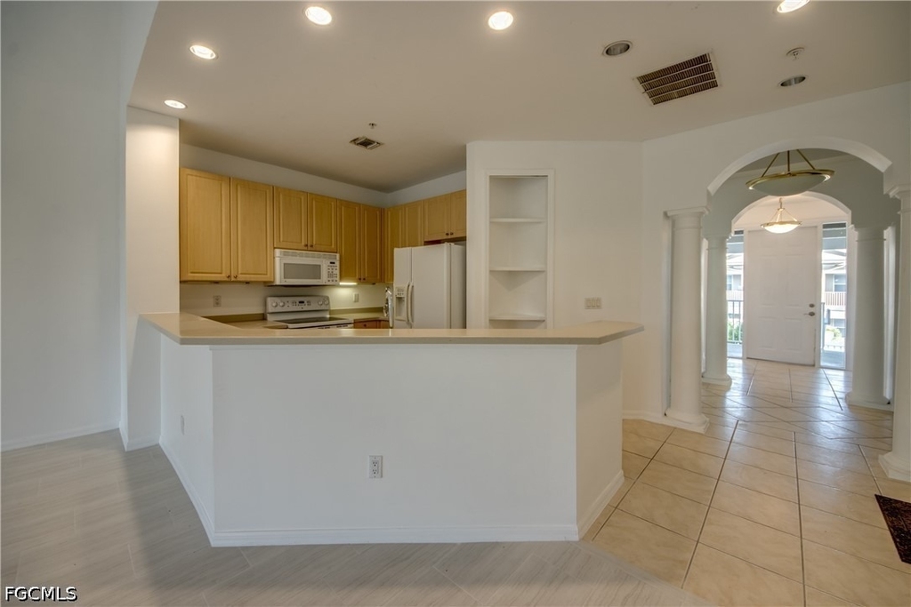 15250 Riverbend Boulevard - Photo 7
