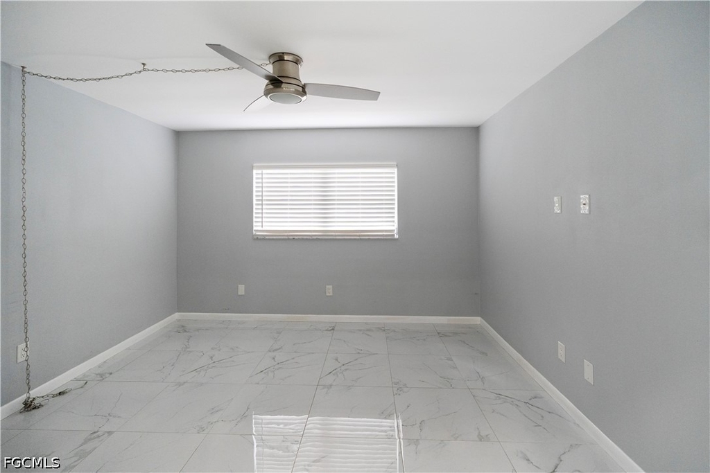1490 Memoli Lane - Photo 11