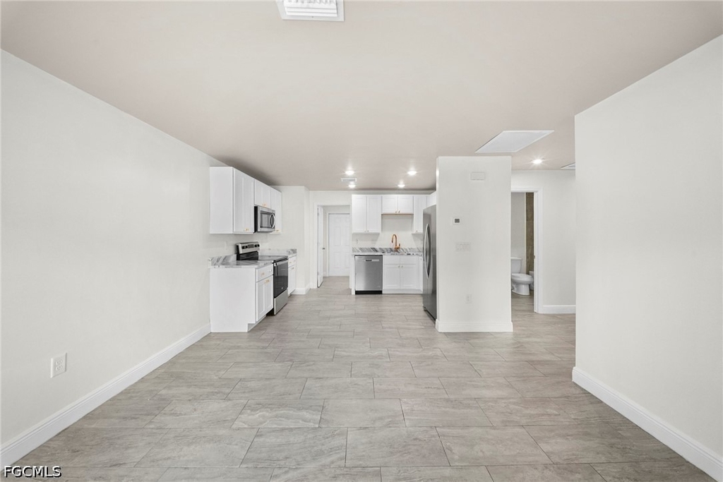 2405 Maple Avenue - Photo 5
