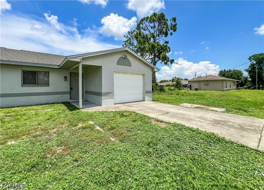 2706 Owen Avenue - Photo 2