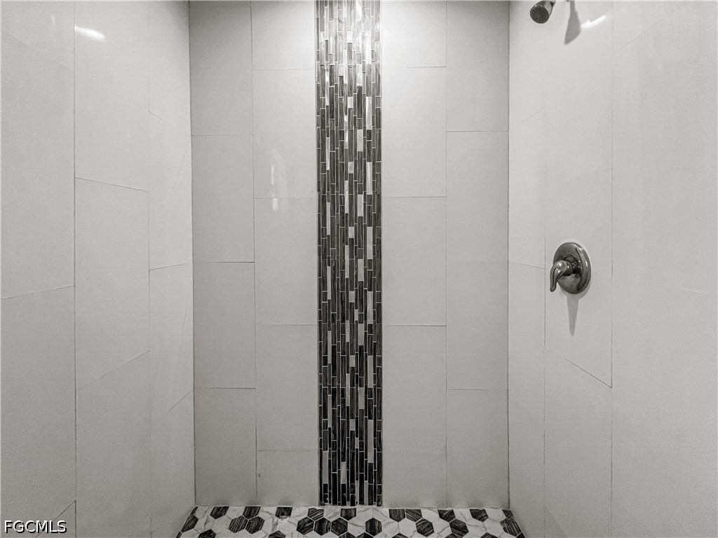 745 Harry Avenue S - Photo 20