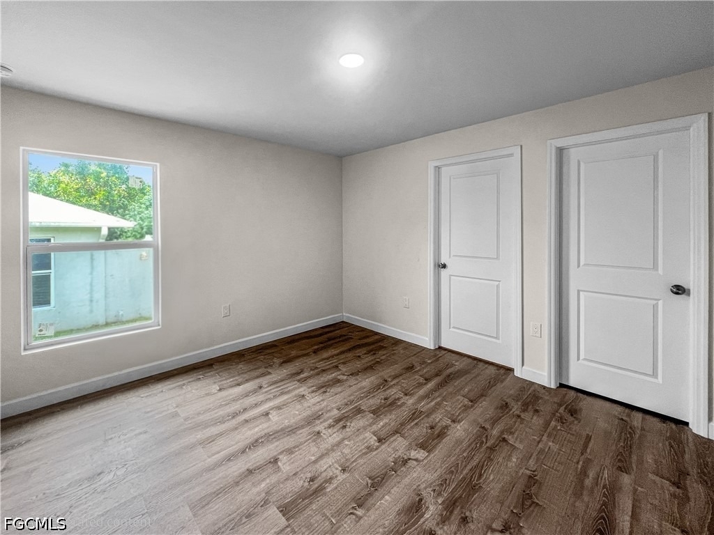 745 Harry Avenue S - Photo 31