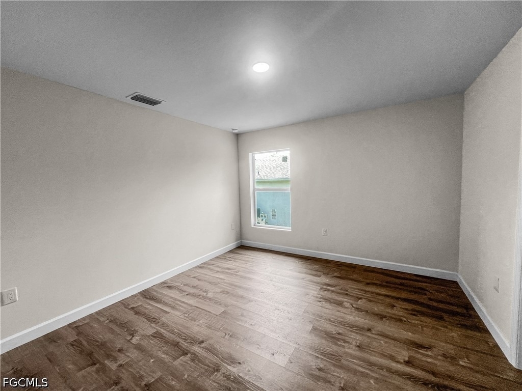745 Harry Avenue S - Photo 30
