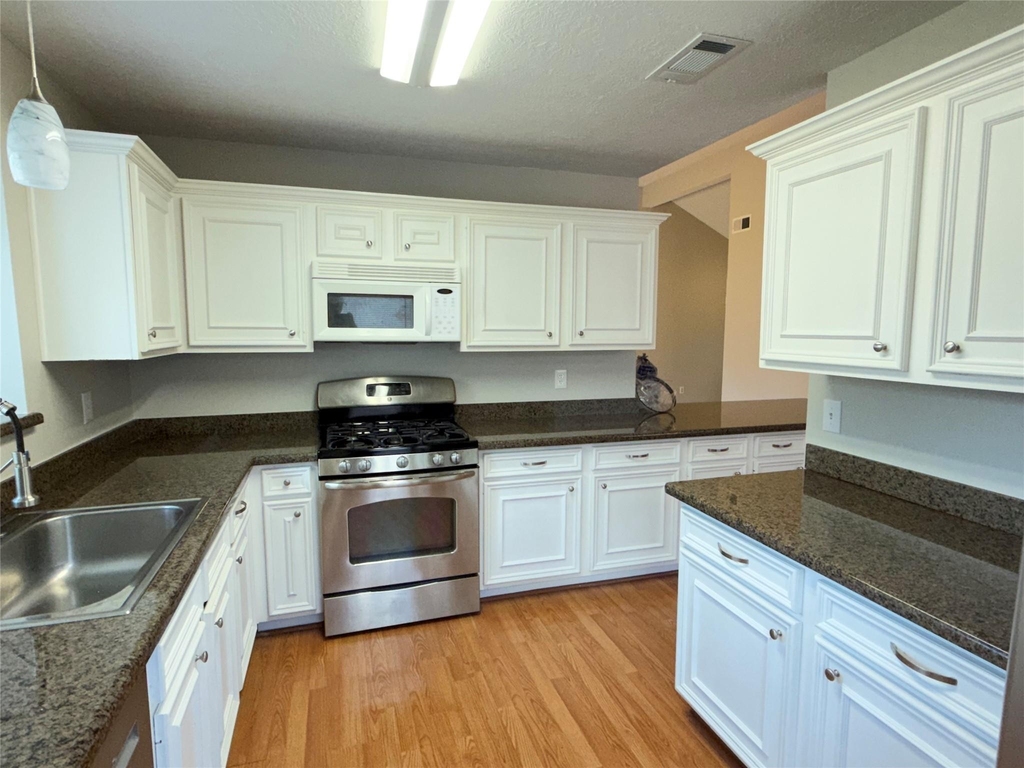 19718 Brentonridge Lane - Photo 8