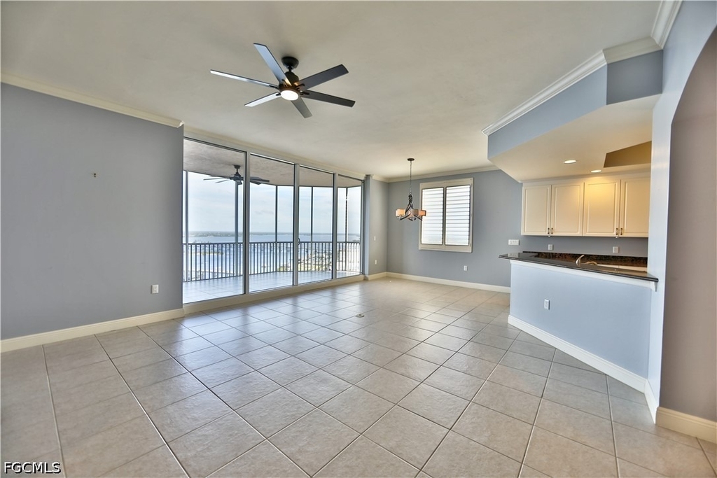 2090 W First Street - Photo 3