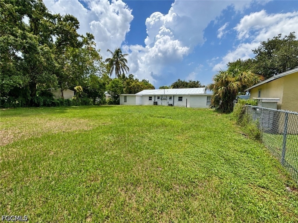 579 Wood Avenue - Photo 12