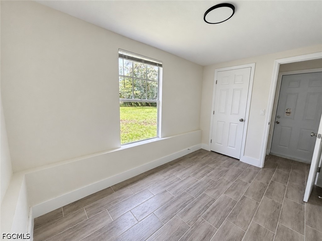 579 Wood Avenue - Photo 5