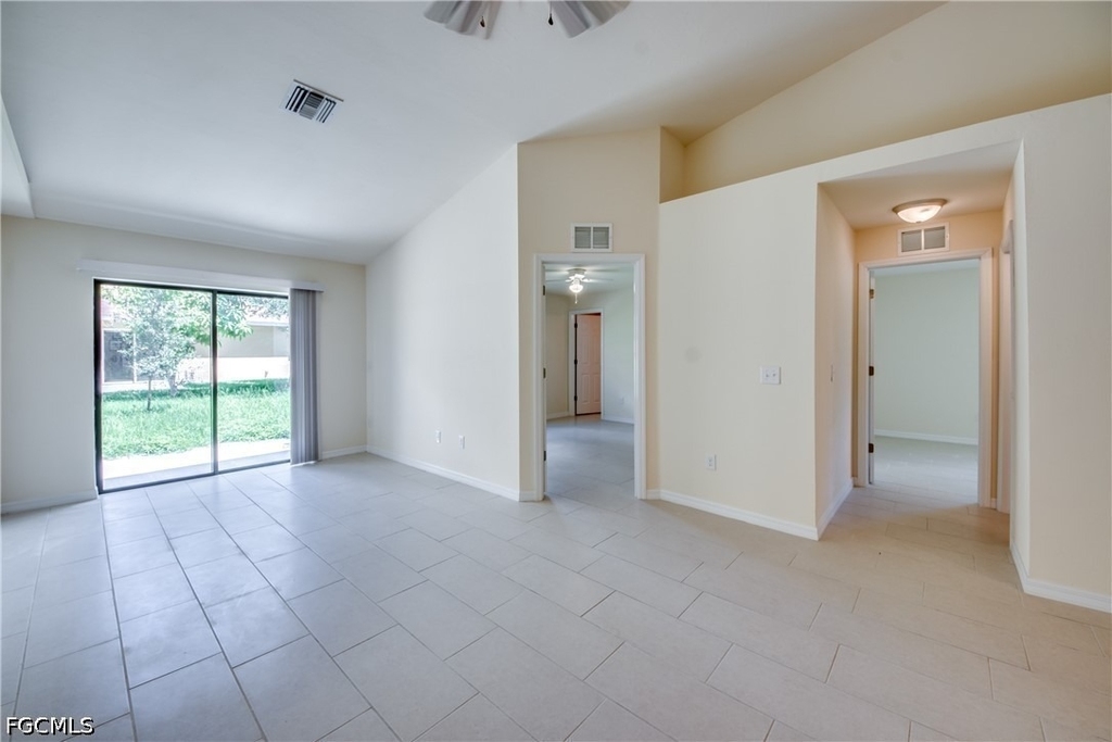1635 Sw 33rd Street - Photo 6