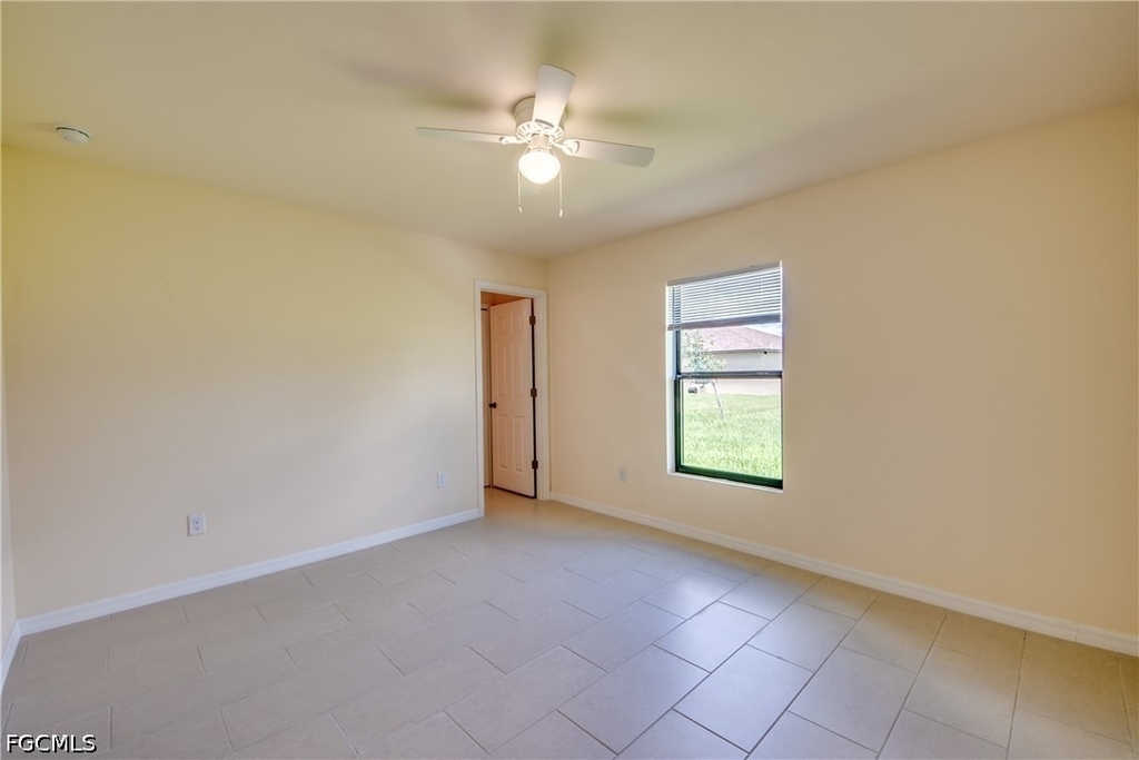 1635 Sw 33rd Street - Photo 9