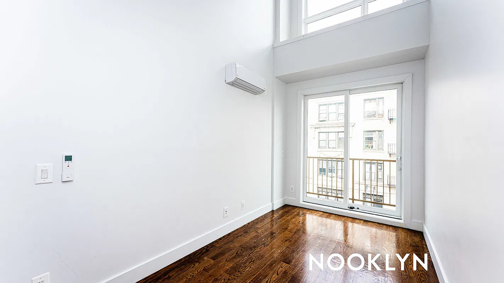 85 Graham Avenue - Photo 8