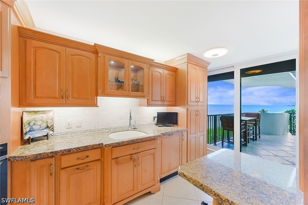 4005 Gulf Shore Boulevard N - Photo 6